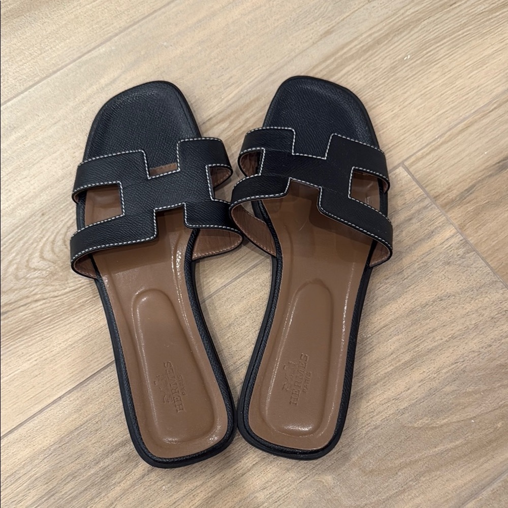 Elegant Black Slide Sandals